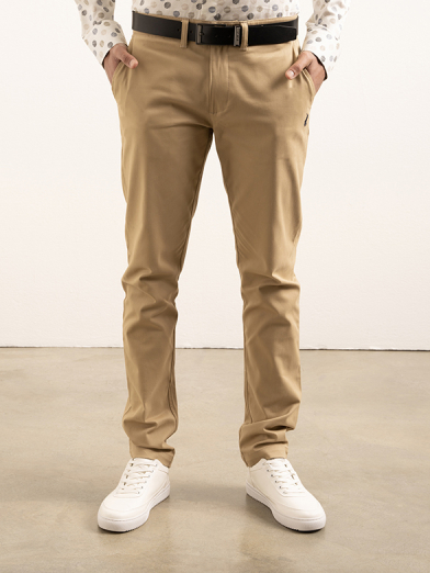 Mens Relaxed Fit Essential Chino