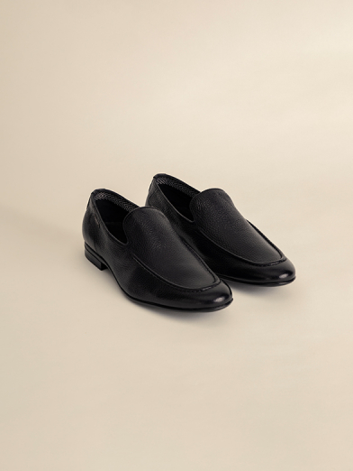 FLEXIBLE FULL GRAIN LEATHER LOAFER