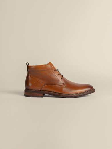 TUMBLED LEATHER CHUKKA BOOT