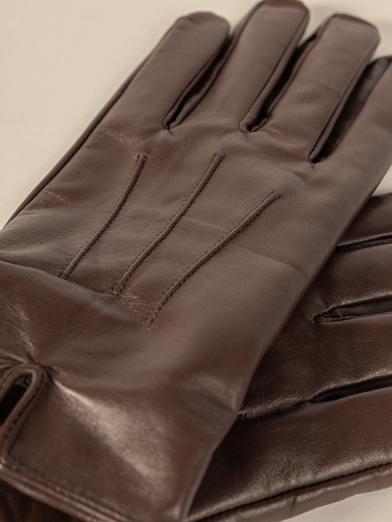 Leather gloves